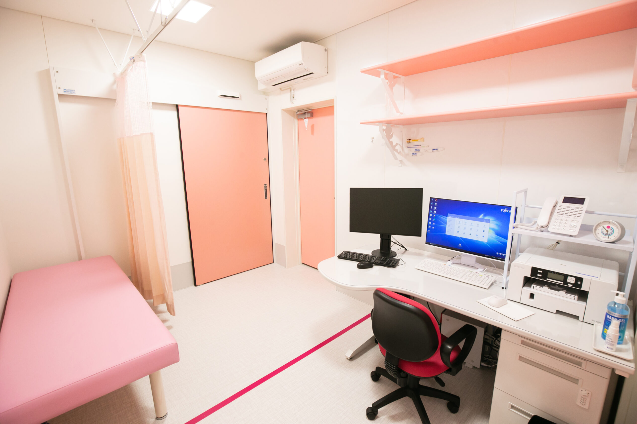 東川島診療所　診察室